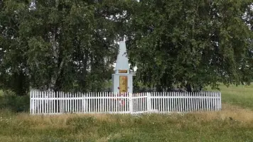Памятник Герою Советского Союза Шиндикову Николаю Фомичу и павшим односельчанам в годы ВОВ