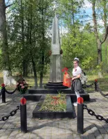 Могила лётчика Ивана Круглова