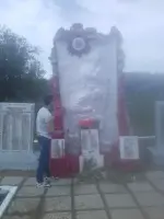 Памятник павшим в бою землякам
