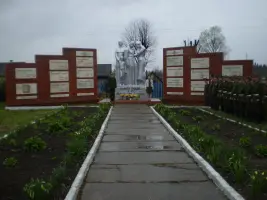 Монументальная скульптурная группа «Скорбящие вдовы», фотография 2