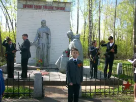 Памятник землякам, погибшим в годы ВО войны, фотография 2