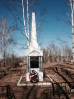 Памятник павшим землякам