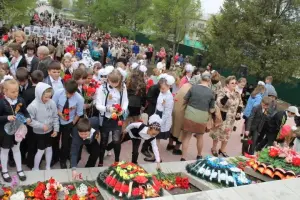 В память о тех, кто воевал, в память о тех, кто победил