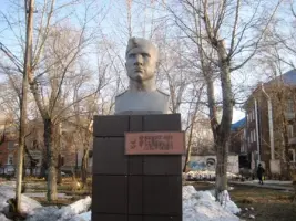 Памятники Героям Советского Союза Ивану Федоренко, Владимиру Рублевскому и Григорию Добродомову, фотография 3