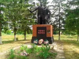 Памятник односельчанам