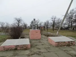 Памятник павшим землякам, фотография 2