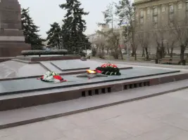 Вечный Огонь и обелиск к 40-летию Октябрьской социалистической революции, фотография 4
