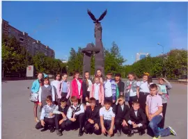 Памятник танкистам-добровольцам