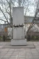 Памятник умершим от ран и голода ленинградцам. Памятник умершим в плену финским военнопленным, фотография 3