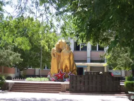 Памятник жителям Черномоского