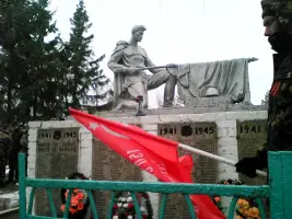 Памятник в центре села Борилово и братская могила в 300-х метрах от южной окраины села Борилого, фотография 2