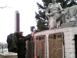 Памятник в центре села Борилово и братская могила в 300-х метрах от южной окраины села Борилого, фотография 5