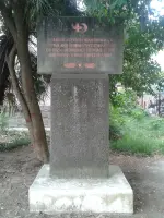 Памятный знак и мемориальная доска о дислокации госпиталя № 3190 в поселке Лазаревское города Сочи, фотография 2