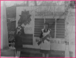 Памятник ушедшим на фронт, фотография 5