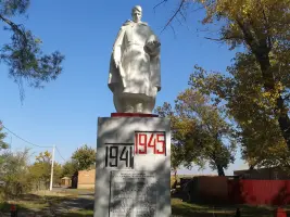 Памятник погибшим в годы Великой Отечественной войны односельчанам