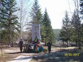 Памятник погибшим землякам в Великой Отечественной войне, фотография 2