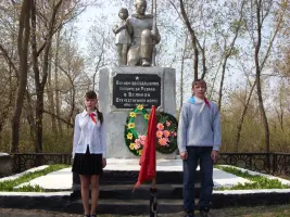 Памятник «Воинам-односельчанам, павшим за Родину в Великой Отечественной войне», фотография 2