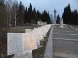 Мемориальный комплекс в г. Нижняя Тура Свердловской области, фотография 2
