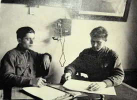 Памятник Александру Карповичу Лысенко 1910–1976 гг, фотография 4