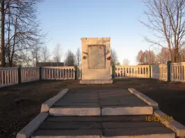 Памятная стела, поселок Демянск