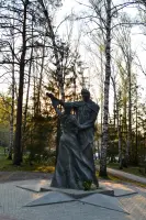 Памятник «Вальс Победы»