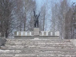 Мемориальный комплекс памяти односельчан павших на полях сражений Великой Отечественной войны