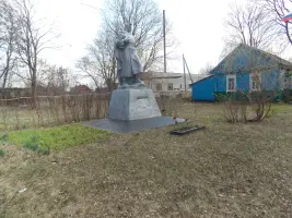 Могила неизвестного солдата в селе Новые Бобовичи Новозыбковского района Брянской области