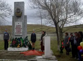 Памятник погибшим воинам в деревне Калы, фотография 4