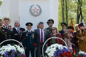 Мемориал Славы на братской могиле советских воинов, фотография 2