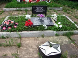Мемориальное братское захоронение в поселке Дружная Горка Ленинградской области