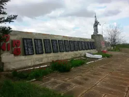 Братская могила село Григорьевка, Амвросиевский район