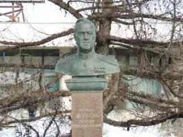 Памятник маршалу Г. К. Жукову в ЮАО г. Москва, фотография 3