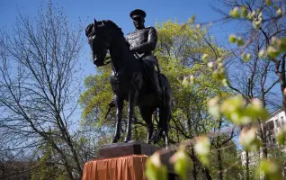 Памятник Рокоссовскому