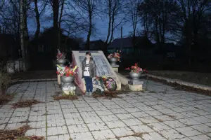 Памятник на братской могиле, фотография 3