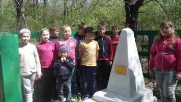 Обелиск в Ярковском лесу, фотография 4