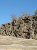 Стены-руины, Мамаев курган