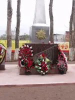 Памятник погибшим воинам-кирилловцам, Центральная улица