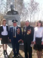 Памятник Герою Советского Союза Григорию Родионовичу Лахину, Россия, Новосибирская область, Новосибирский район, село Каменка, улица Калинина