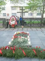 
        Павшим защитникам Москвы, Москва, Пятницкое щоссе, д. 25