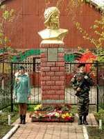 Памятник Герою Советского Союза Дмитрию Евлампиевичу Комарову, Россия, Нижегородская область, г/о город Шахунья