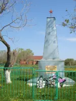 Памятник павшим односельчанам в селе Изгары, Россия, Республика Татарстан, Чистопольский район