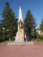 «Памятник героям-комсомольцам г. Прокопьевска, погибшим в годы Великой Отечественной войны 1941–1945 г.», Россия, Кемеровская область, Прокопьевск, Комсомольская улица
