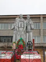 Памятник землякам, погибшим в Великой Отечественной войне 1941-1945 гг., Россия, Приморский край, Хасанский район, село Барабаш