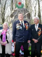 Братское захоронение советских воинов, д. Котлы, Россия, Ленинградская область, Кингисеппский район, деревня Котлы
