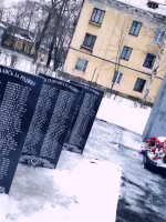 Памятник землякам, погибшим в годы войны, Россия, Архангельская область, поселок городского типа Вычегодский