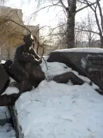 Памятник медикам, погибшим в годы Великой Отечественной войны, улица Гоголя