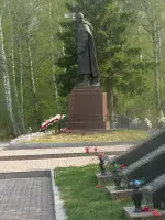Мемориал памяти солдат, умерших в военных госпиталях Томска в период Великой Отечественной войны, Россия, Томск, Коларовский тракт, 3