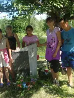 Памятник жителям деревни Чапаевка Калужской области, Дзержинского района, погибшим 19 января 1942 года, Россия, Калужская область, Дзержинский район, деревня Чапаевка