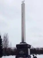 Обелиск Славы работникам Сухонского целлюлозно-бумажного завода, Советская улица