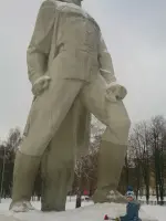 Памятник неизвестному солдату в сквере 25 лет Октября, проспект Советской Армии